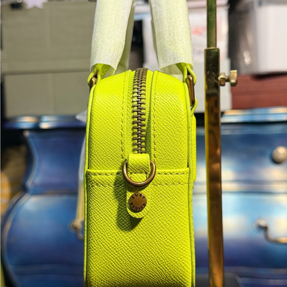 Kurt Geiger London Highgate Lime Mini Satchel NWT with dust bag and crossbody - Picture 2 of 7